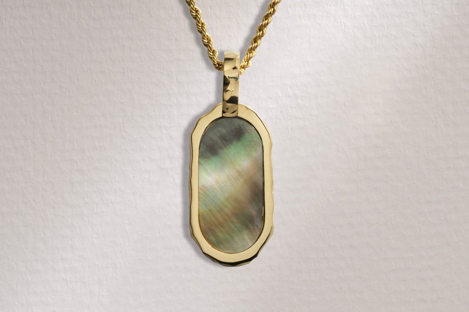 Mini Alexis Cartouche Pendant