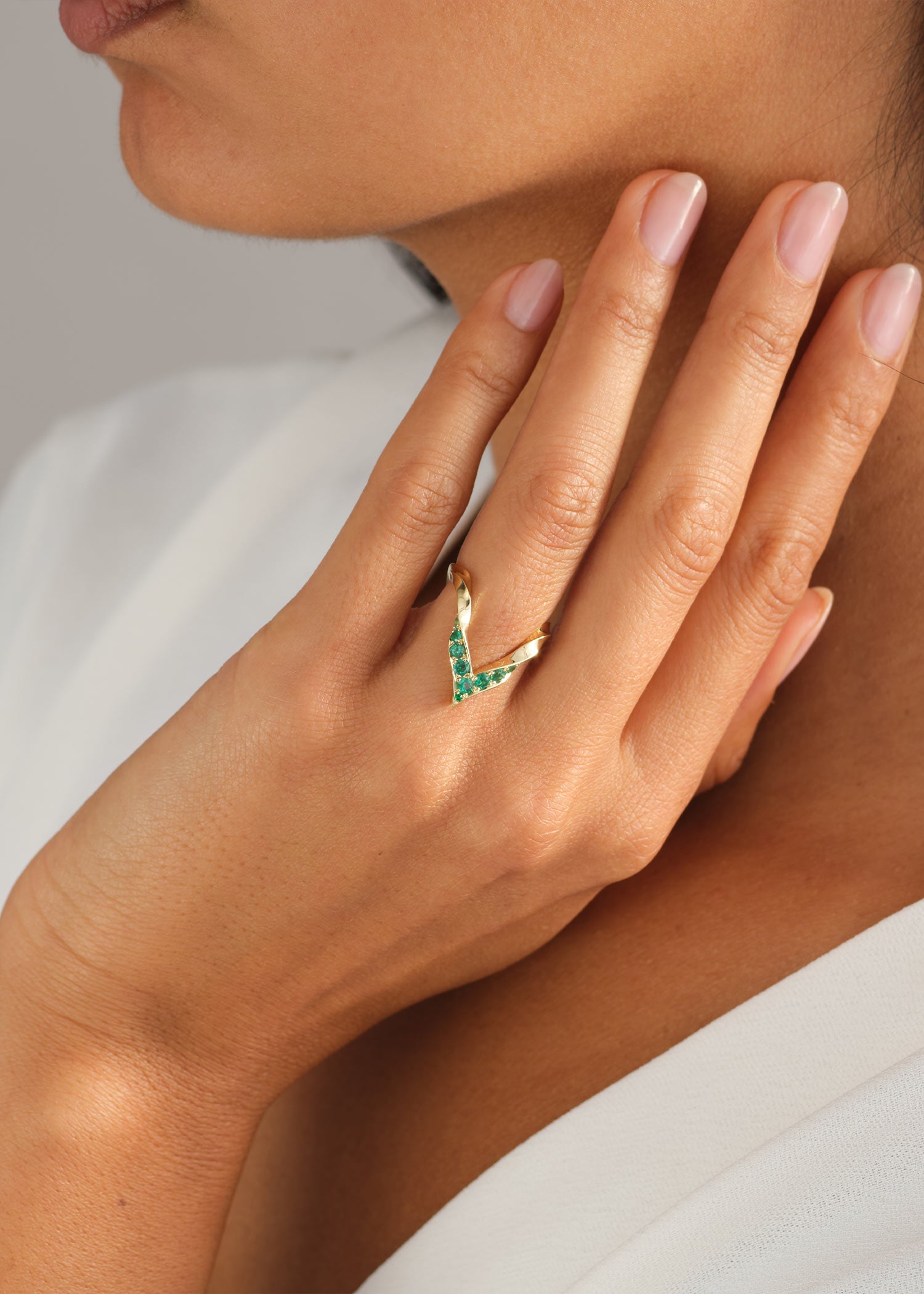 Vanki Ring Emerald